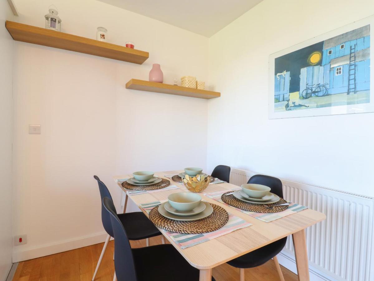 Flat 19 By The Beach Harwich Kültér fotó