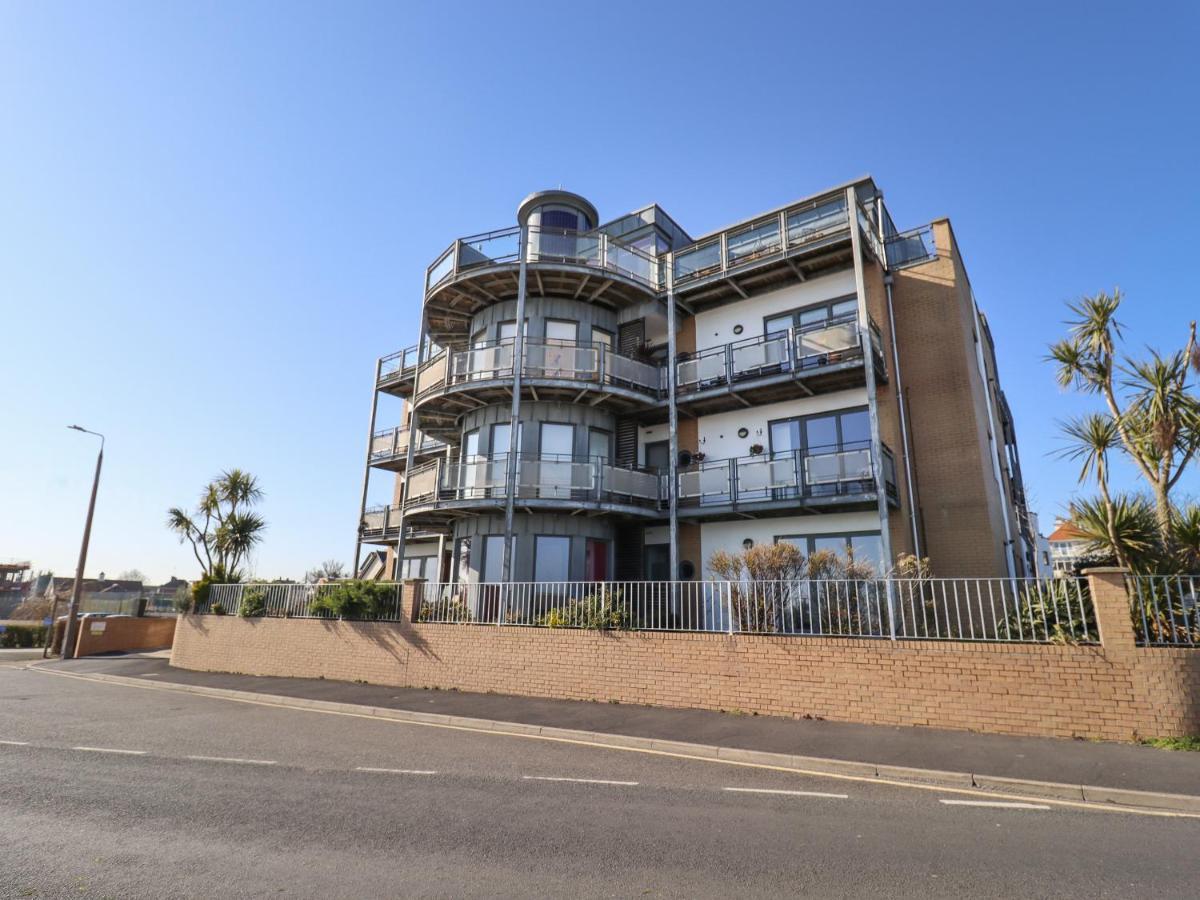 Flat 19 By The Beach Harwich Kültér fotó