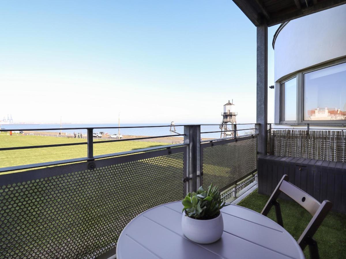 Flat 19 By The Beach Harwich Kültér fotó