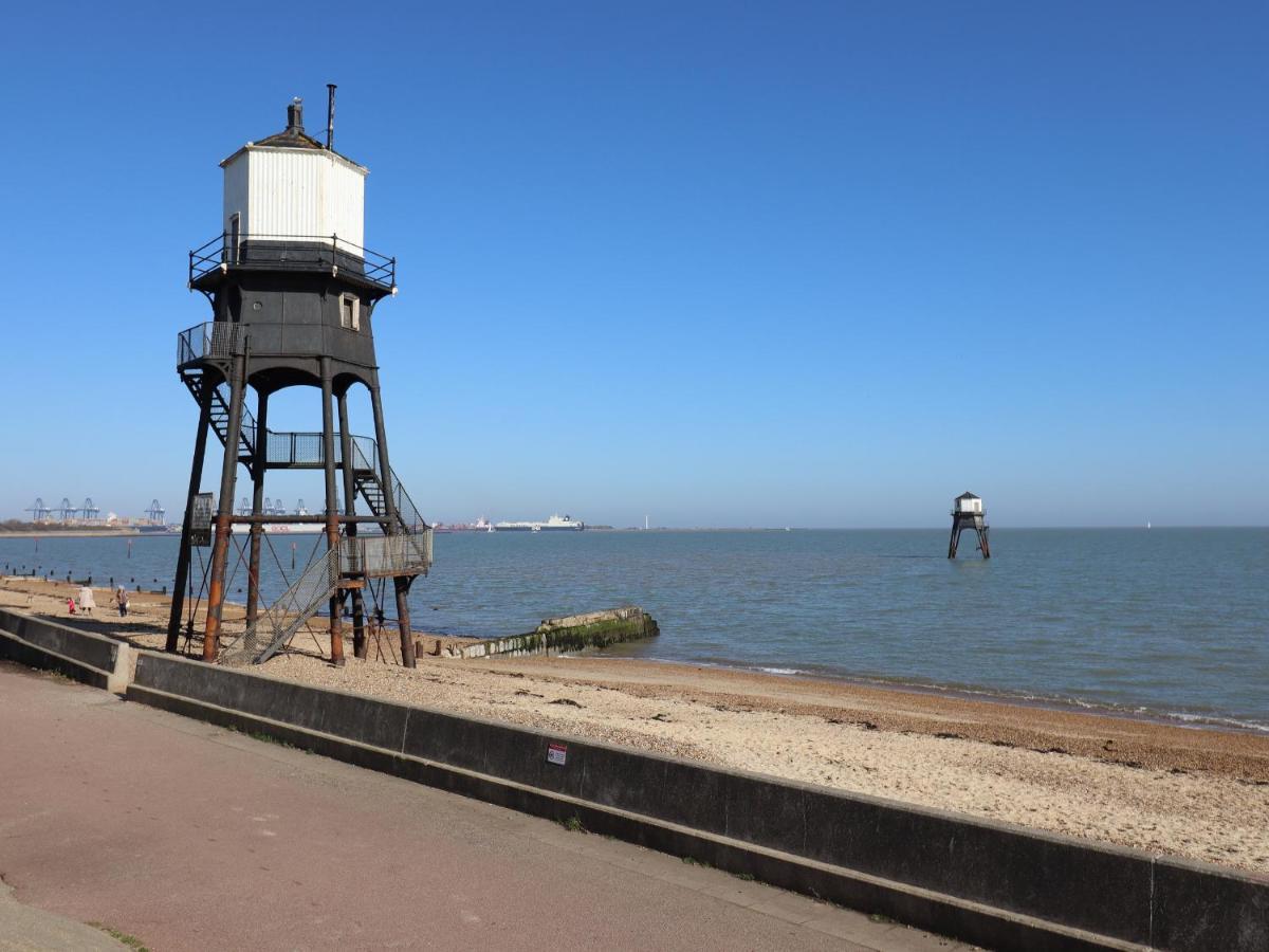 Flat 19 By The Beach Harwich Kültér fotó