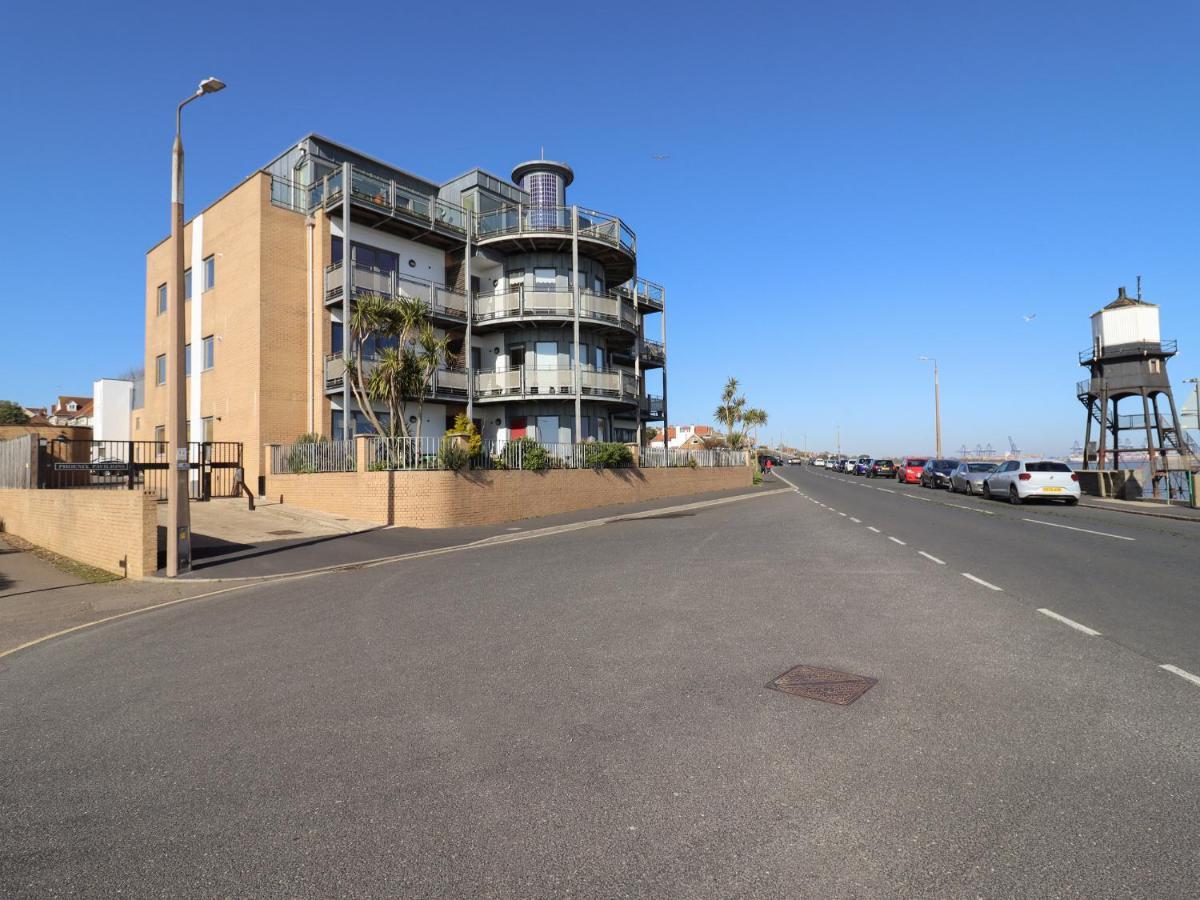Flat 19 By The Beach Harwich Kültér fotó